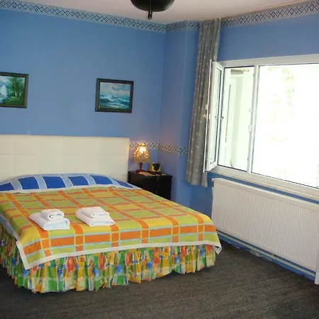 Hotel Farm House